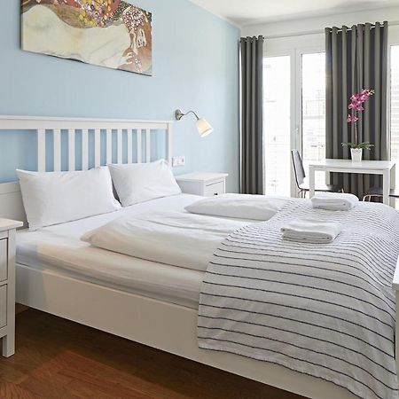 Nonstop Hotel Augsburg - Ubernacht - Hostelhotelhome Экстерьер фото