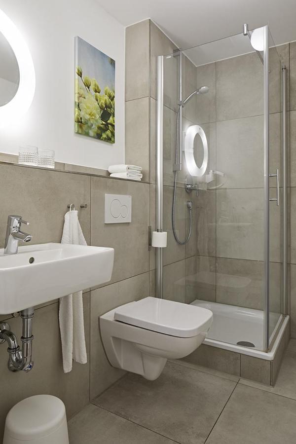 Nonstop Hotel Augsburg - Ubernacht - Hostelhotelhome Экстерьер фото