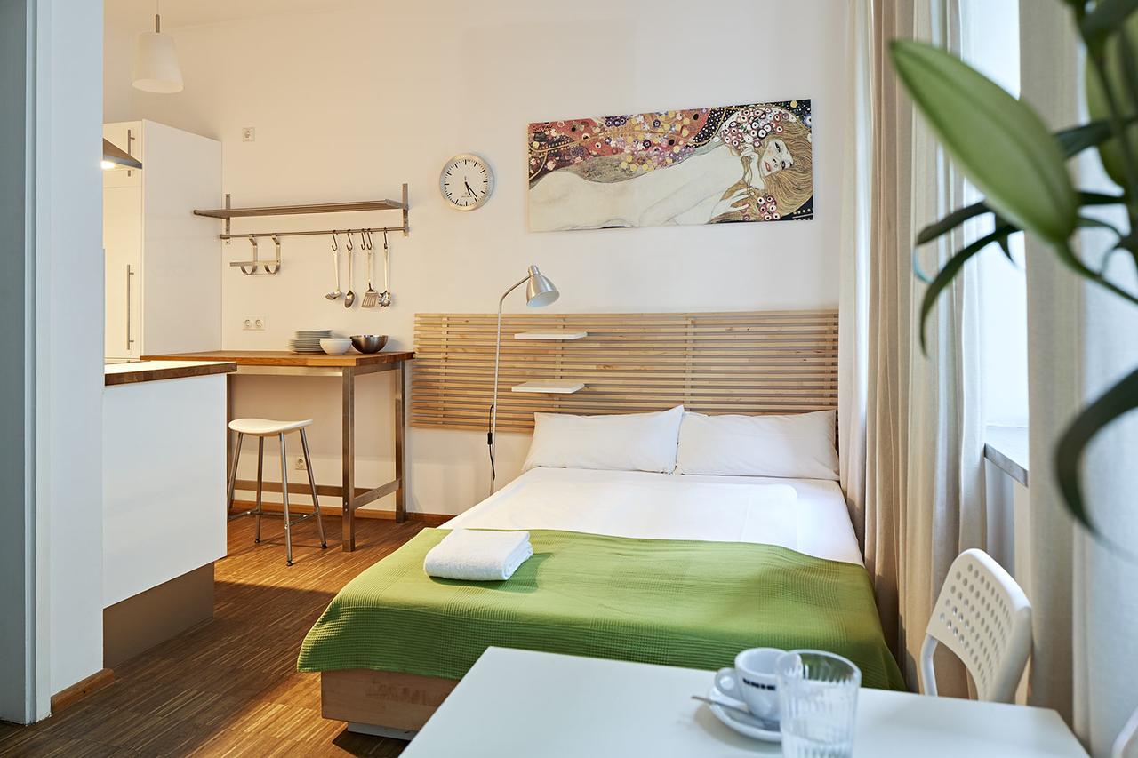 Nonstop Hotel Augsburg - Ubernacht - Hostelhotelhome Экстерьер фото