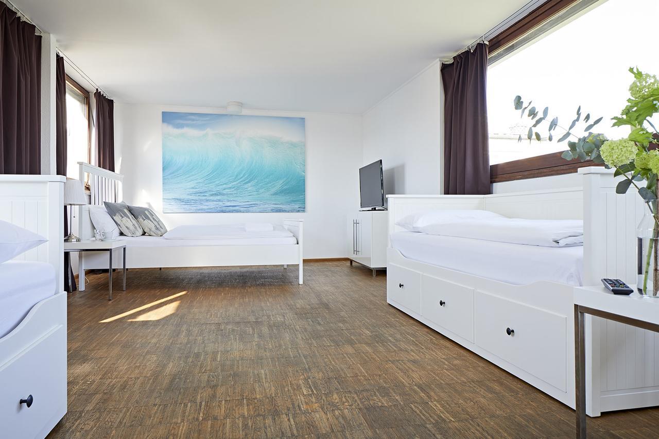 Nonstop Hotel Augsburg - Ubernacht - Hostelhotelhome Экстерьер фото