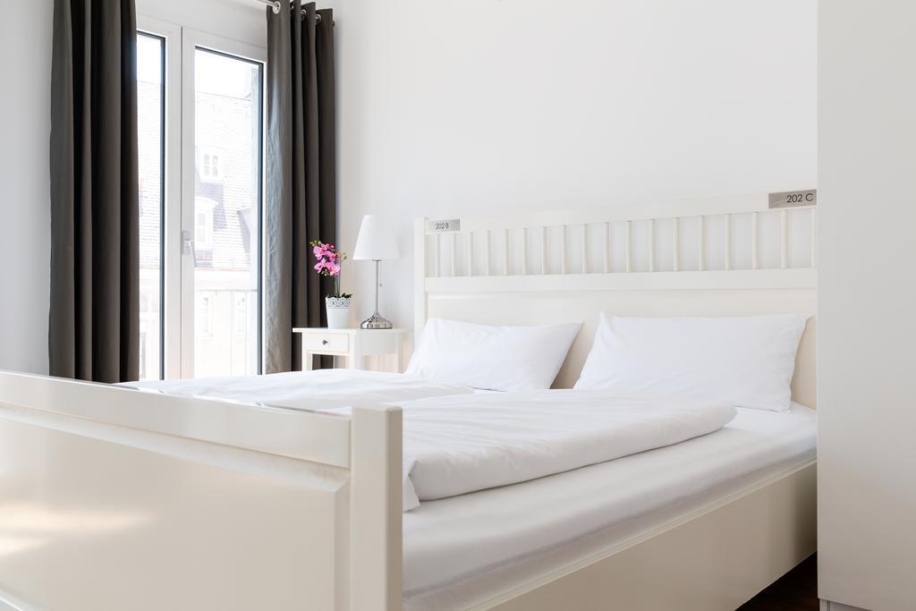 Nonstop Hotel Augsburg - Ubernacht - Hostelhotelhome Номер фото